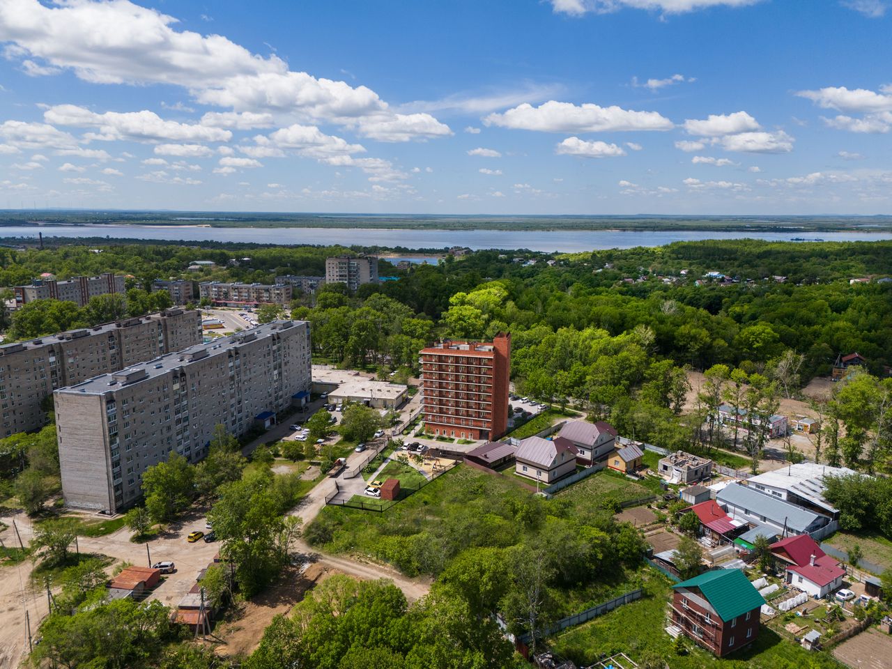 Мекос на Полярной 8